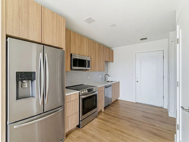 1035 Commonwealth Ave — Photo 46