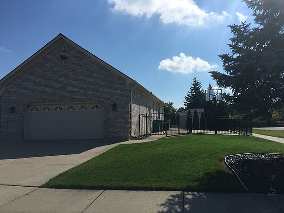 2nd image of 16602 Zachary Dr