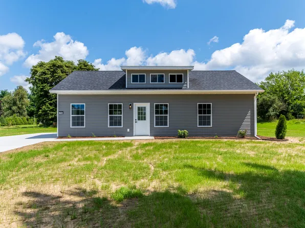 100 N Mill St, Dowagiac, MI 49047