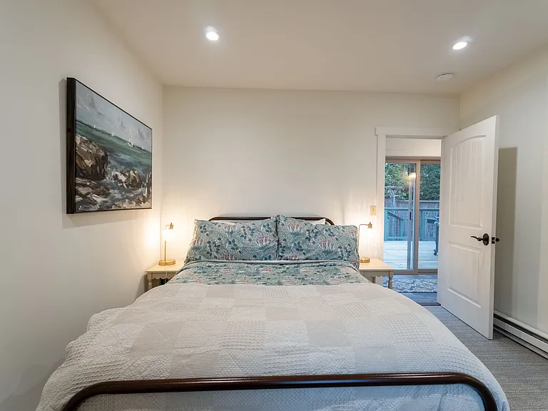610 Forest Ave — Photo 36