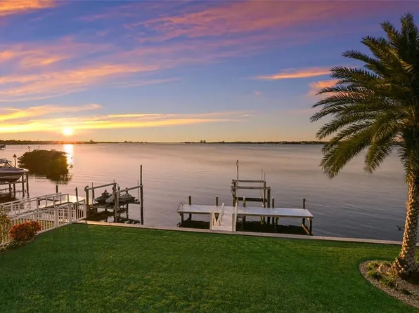 700 Regatta Way, Bradenton, FL 34208