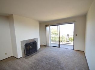135 Gardenside Dr APT 117, San Francisco, CA 94131