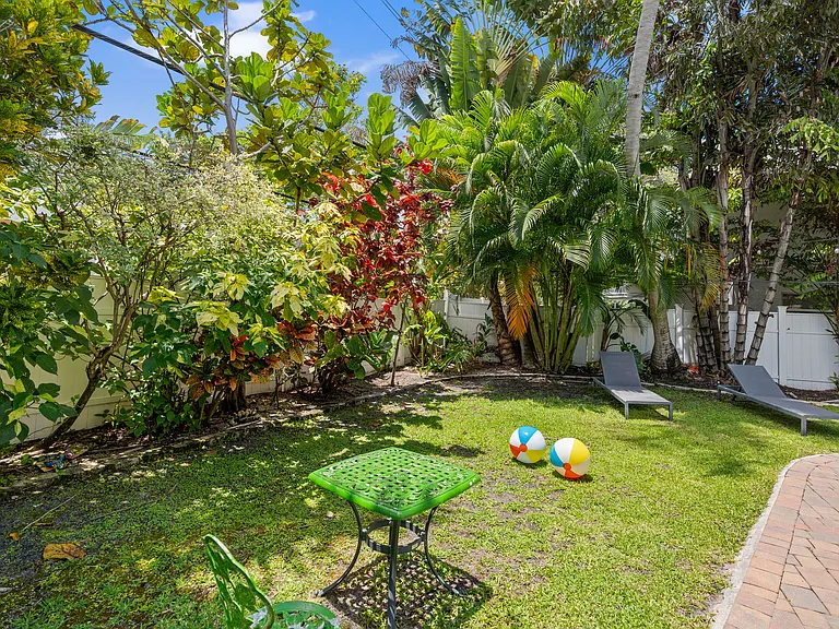 614 SE 5th Ct — Photo 48
