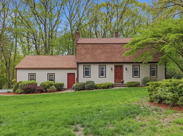 2 Esther Dr, Milford, MA 01757