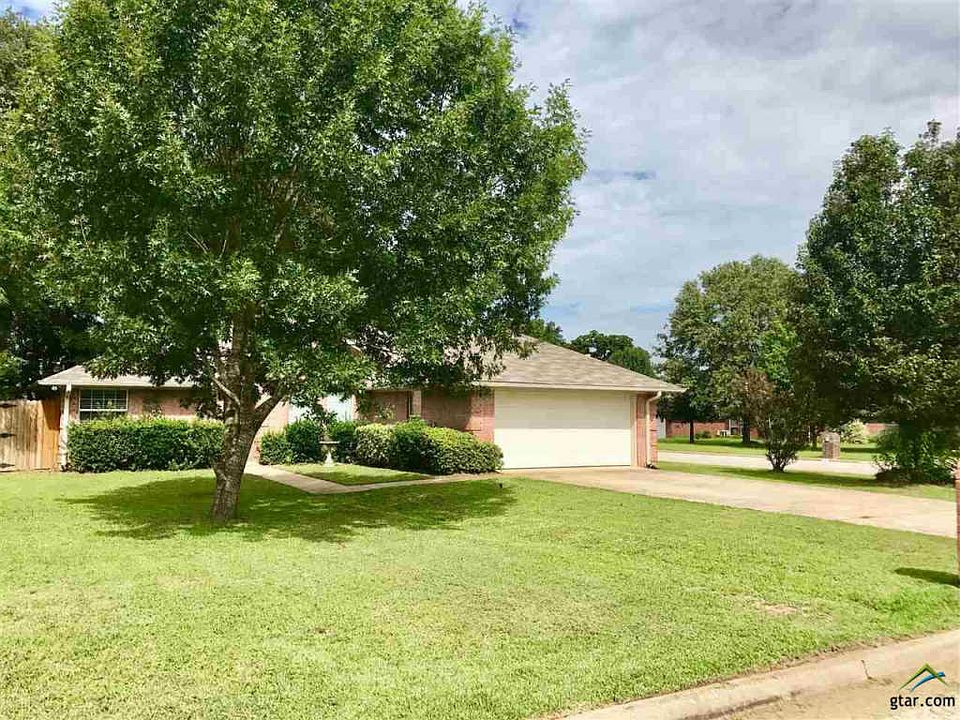 2nd image of 518 Molly Ln