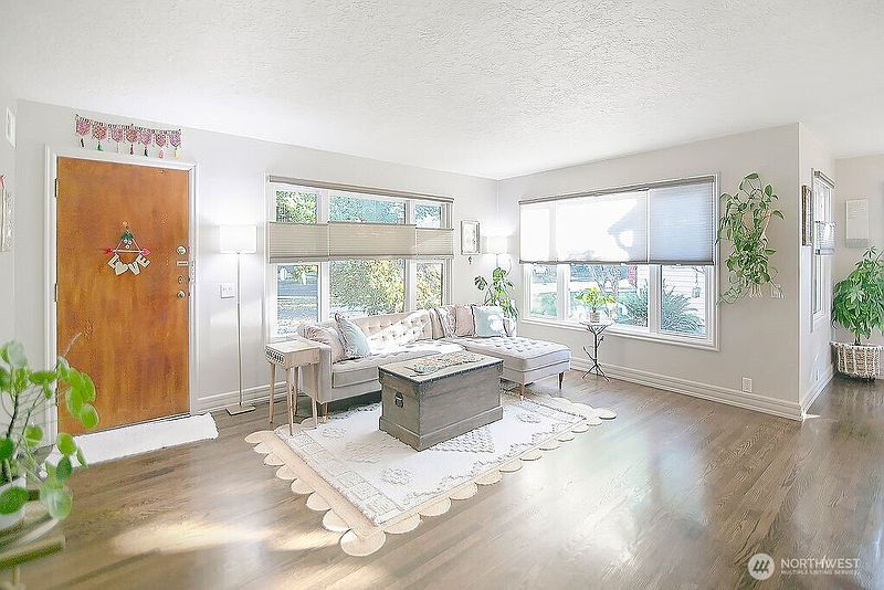 4th image of 571 26th Avenue