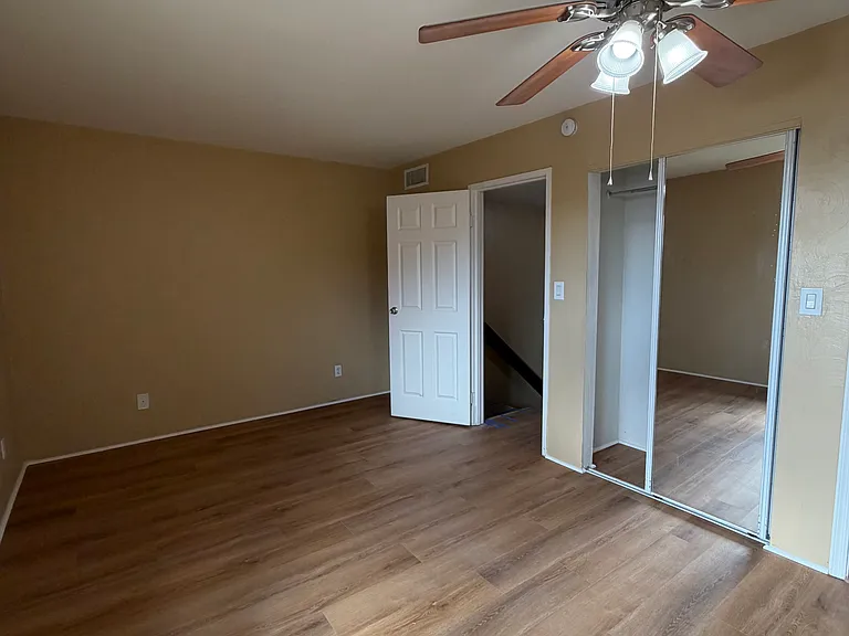 931 N Euclid Ave #216 — Photo 15
