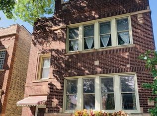 3248 W Belle Plaine Ave, Chicago, IL 60618