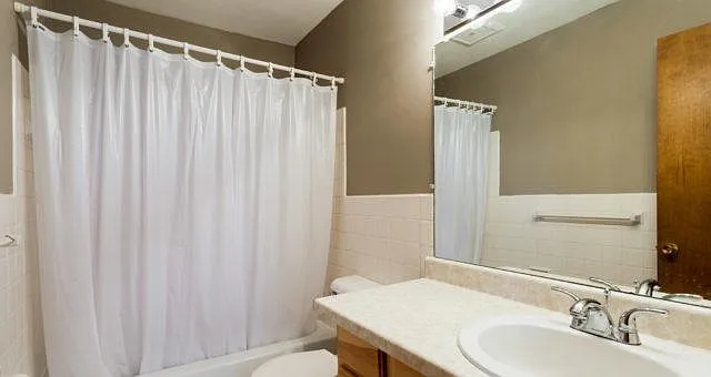 Como Villa Estates — Photo 4