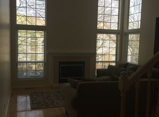 503 Pembrook Ct N, Crystal Lake, IL 60014