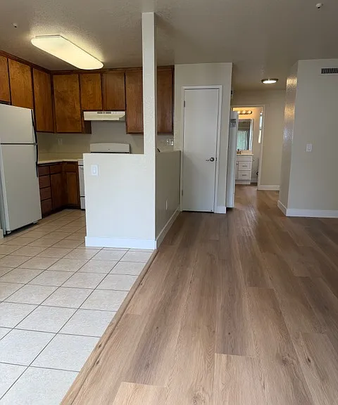 North Dutton Place Apartments — Photo 12