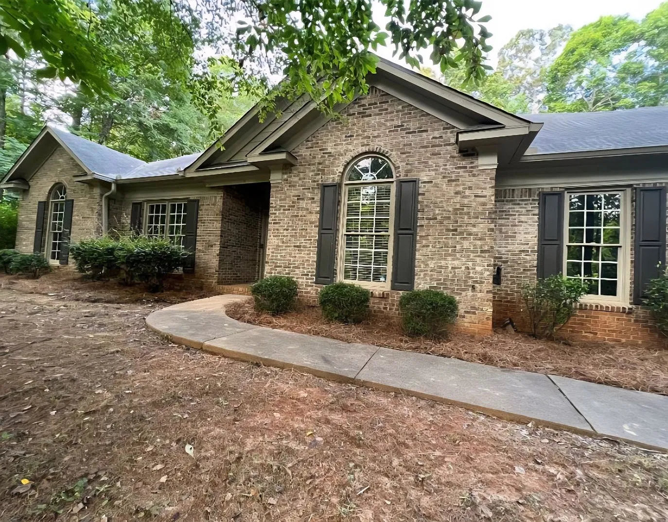 For Rent In Harris County With Swimming Pool! Available Now! — Photo 1