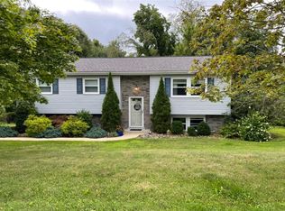 913 Monroe Ct, Apollo, PA 15613