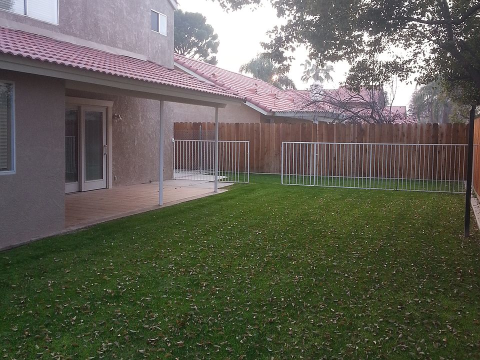 2nd image of 10900 Riconada Pl