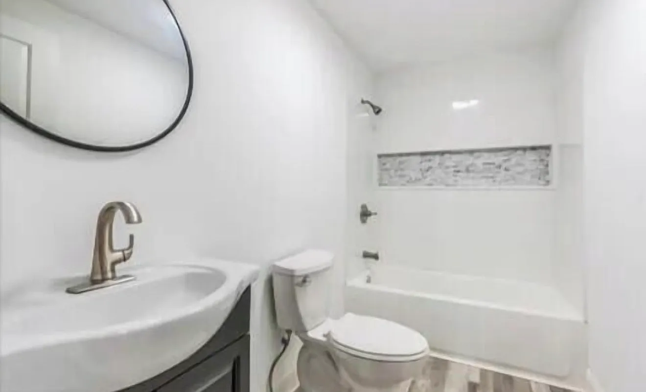 3 bed, 1776 sqft, $4,000 — Photo 3