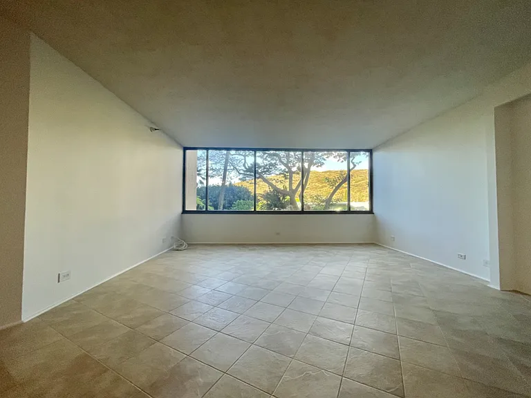 555 Hahaione St #1E-1 — Photo 13