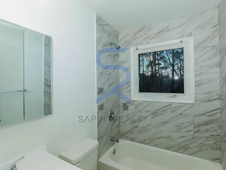 166 Anderson Ave NW #B12 — Photo 9