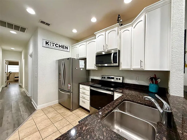 17411 Promenade Dr — Photo 8