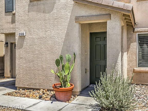 4th image of 2100 Casa Ladera St