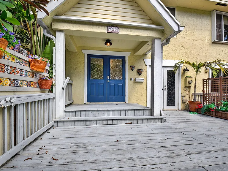 732 Rider Rd — Photo 3