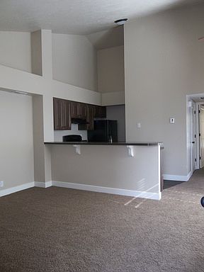 1st image of 6129 S Vine Park Dr