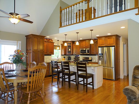 Open concept Kitchen/Dining