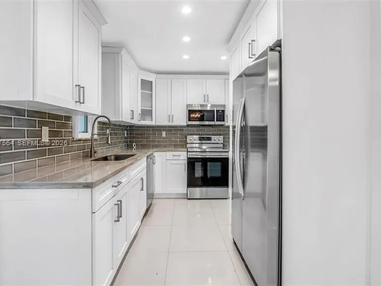 9841 Dominican Dr #9841 — Photo 13