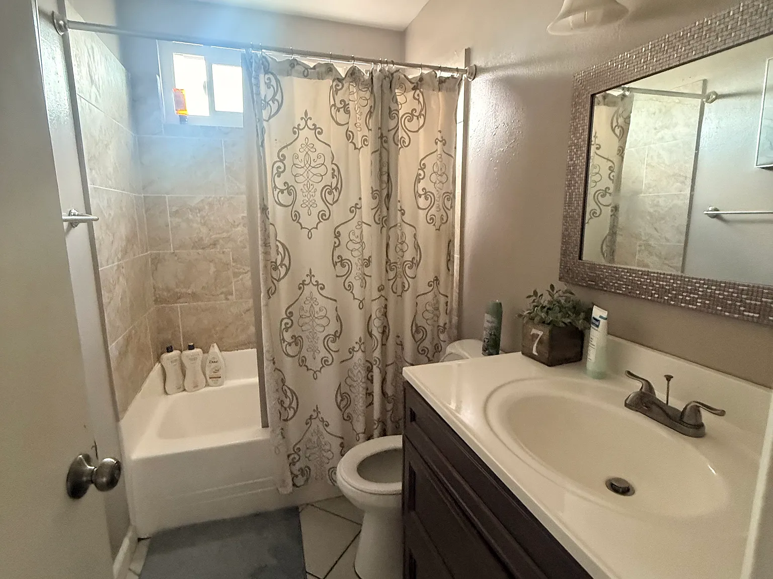 3 bed, 1642 sqft, $3,050 — Photo 4
