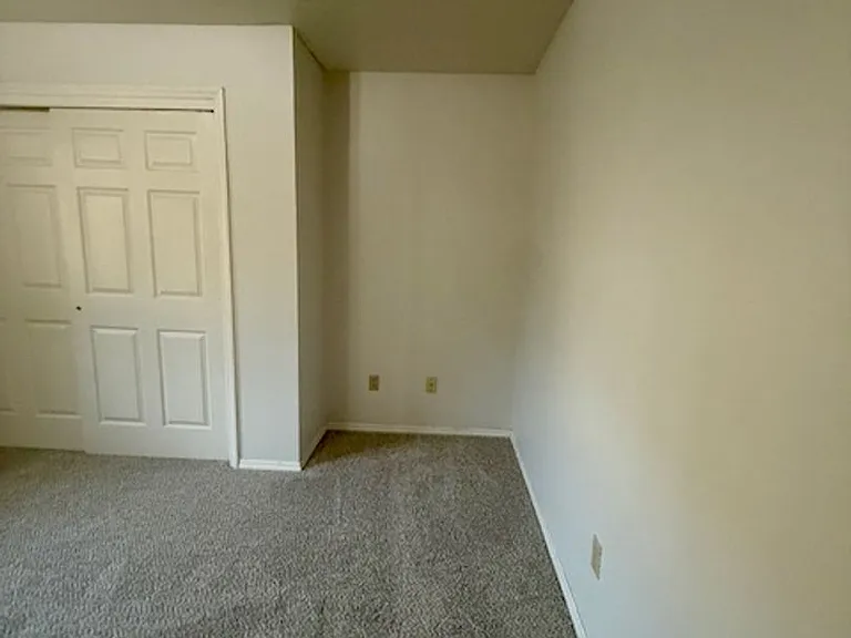 3504 Golden Valley Dr — Photo 34