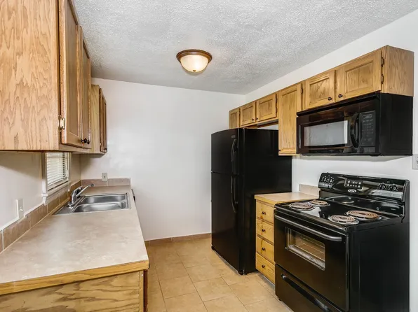 742 S Dellrose Ave, Wichita, KS 67218