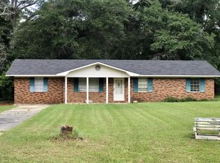 3069 John M Brewton Rd, Glennville, GA 30427