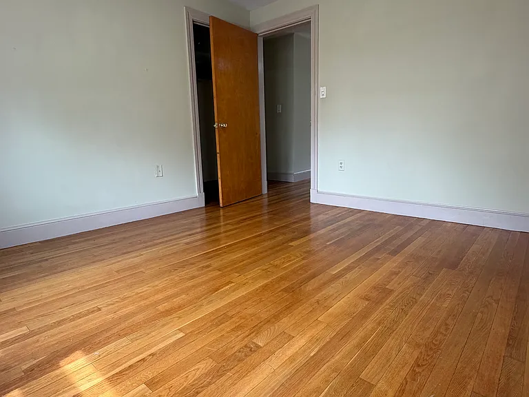 12 Curtis St #1 — Photo 7