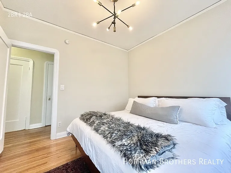 606 N Spaulding Ave #1/2 — Photo 10