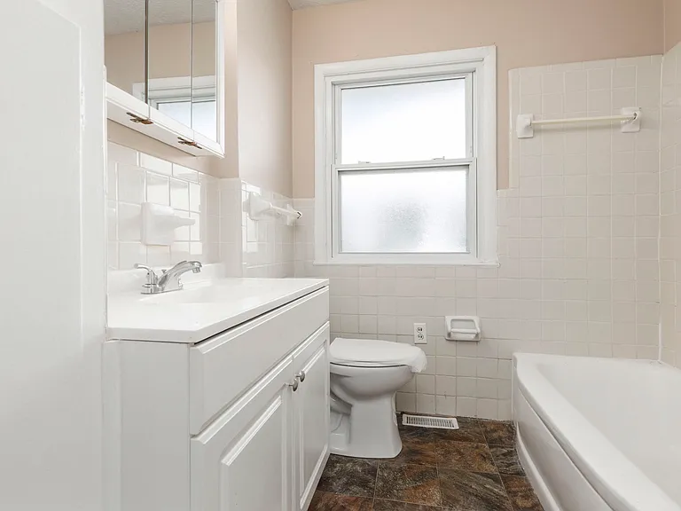 3767 Glenmeade Rd — Photo 10