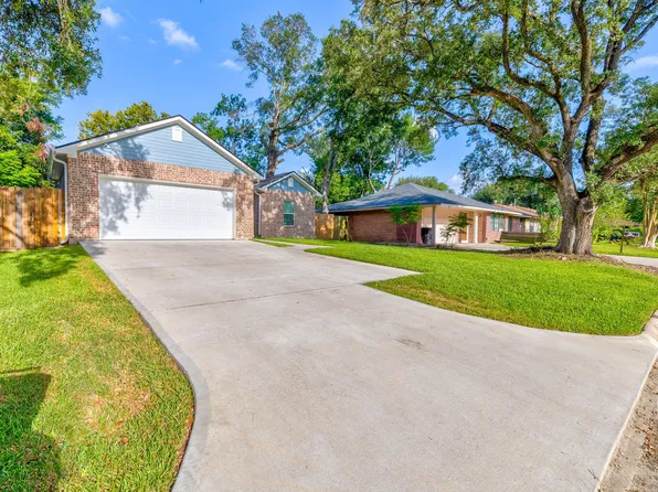 2011 Nottingham St, Pasadena, TX 77502
