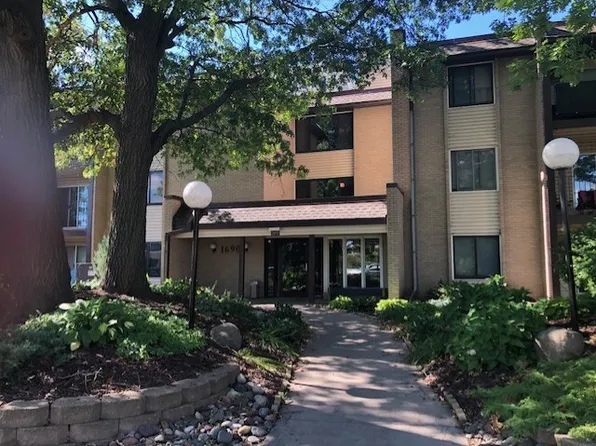 1690 State Highway 36 APT 226, Saint Paul, MN 55113