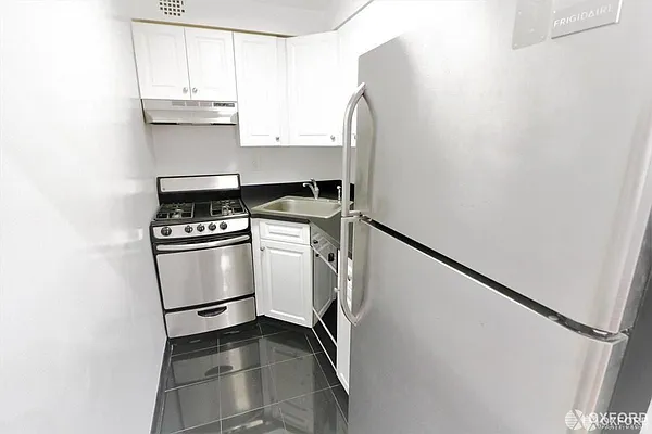 Rented by Oxford Property Group | media 6