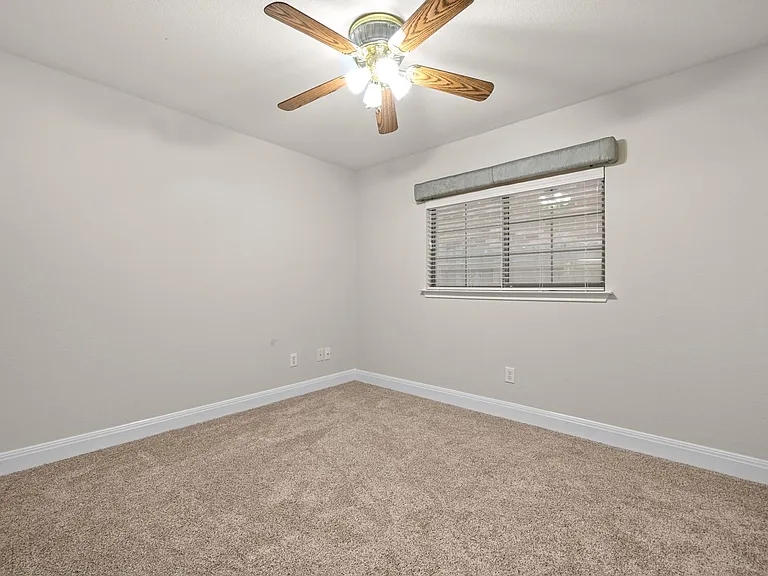 11312 Crest Meadow Ln — Photo 20