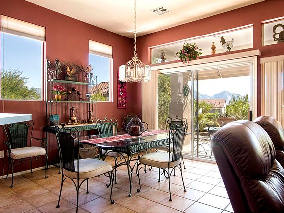 4th image of 916 E Claridge Pl