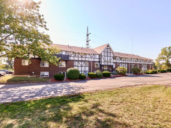 Courtland Manor, 7594 Watson Rd APT A-202, Saint Louis, MO 63119