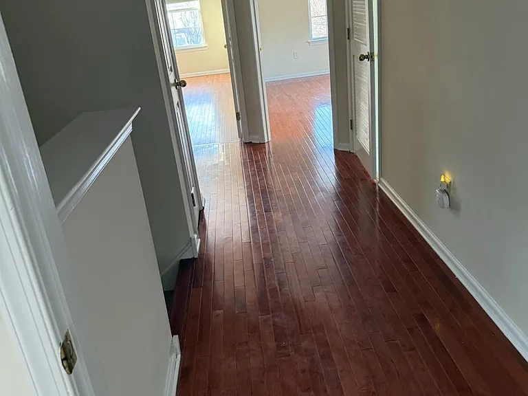 1301 Dahlia Cir — Photo 9