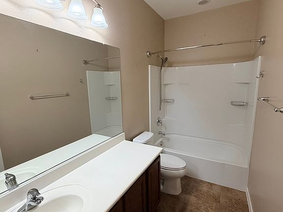 3rd image of 40750 W Colby Dr