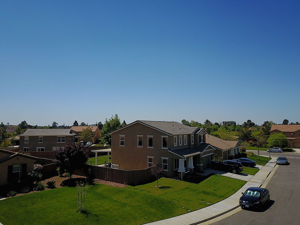2nd image of 1377 Bouvardia Pl