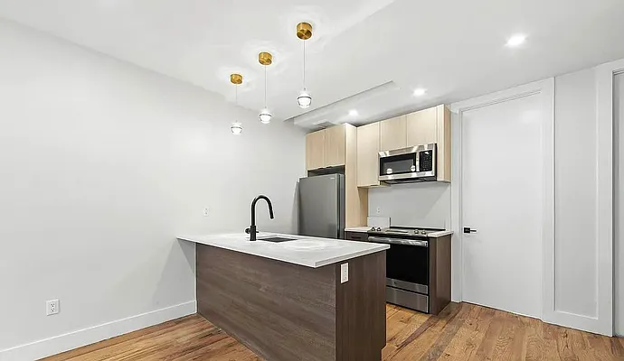 Rented by Nest Seekers International | media 8