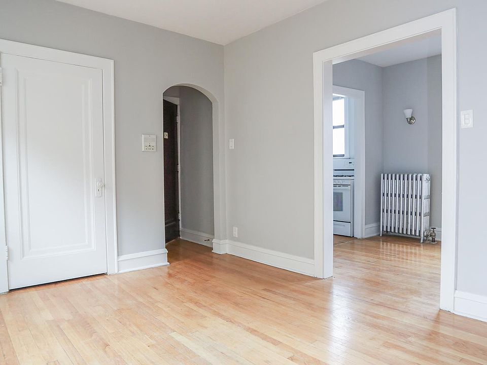 1st image of 4246 N Francisco Ave #3E