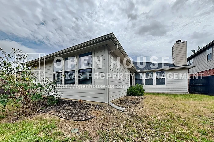 13225 Elmhurst Dr — Photo 18