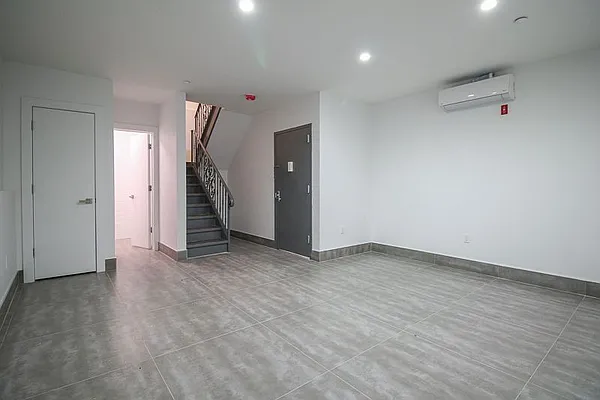 Rented by Extreme Homes Management | media 24