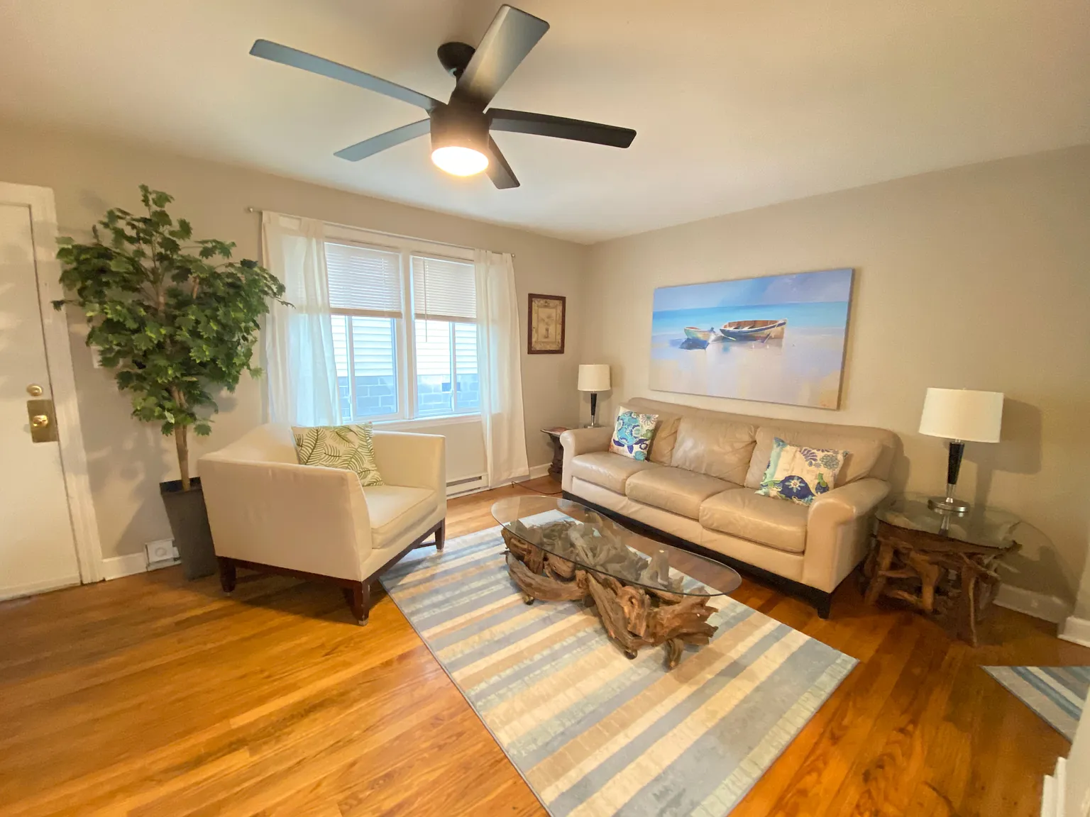 2 bed, $2,800 — Photo 2