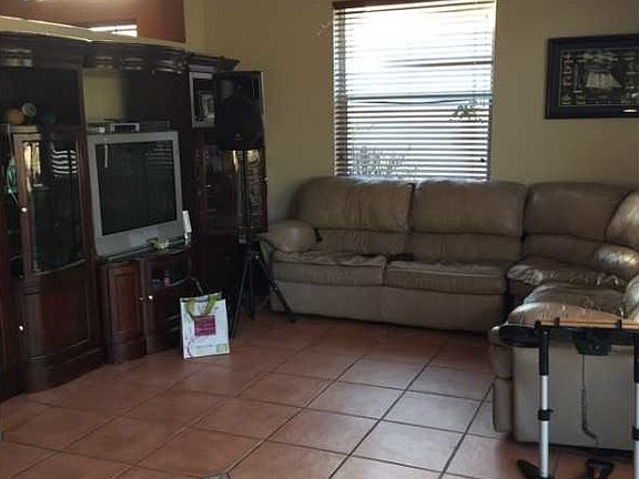 3rd image of 15539 NW 5th St