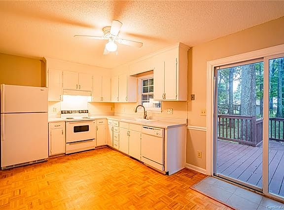 2nd image of 7318 Lancashire Dr